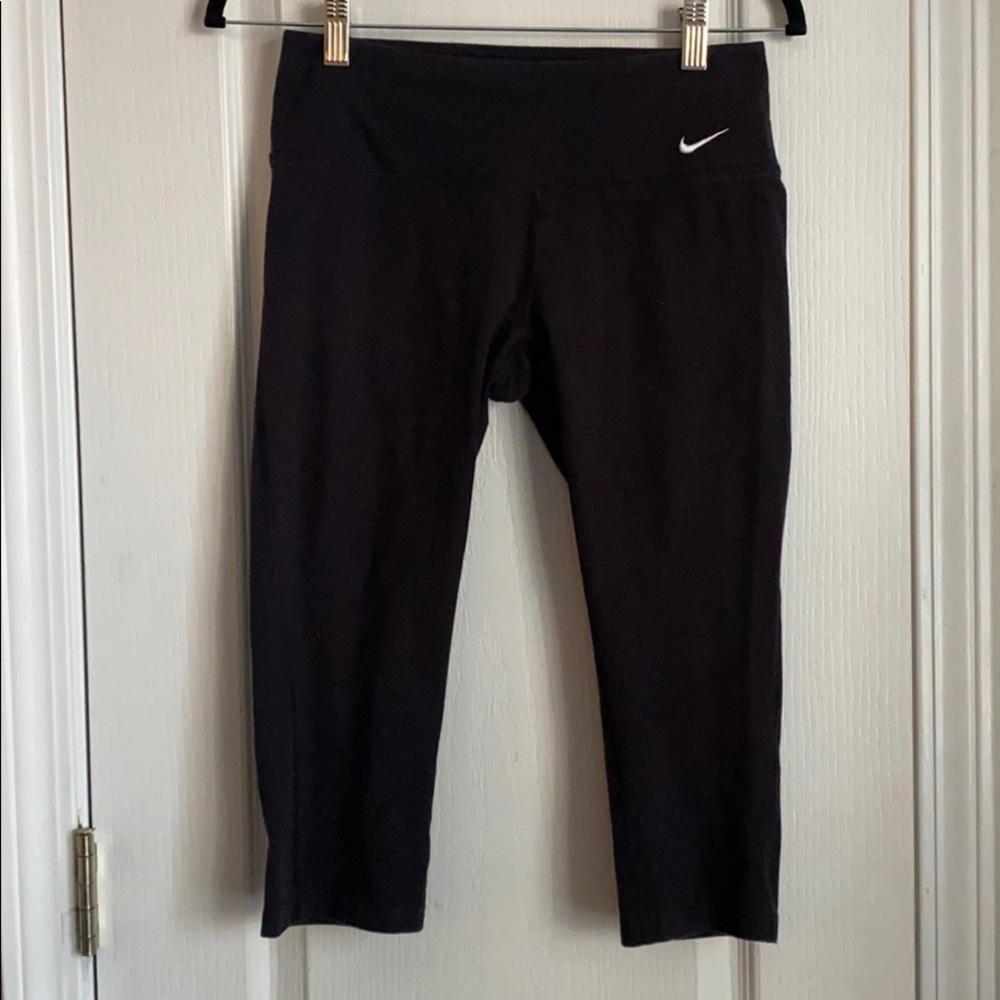 Nike Crops